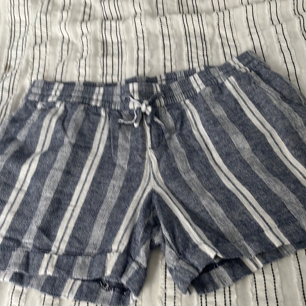 Blue & white wide stripe shorts